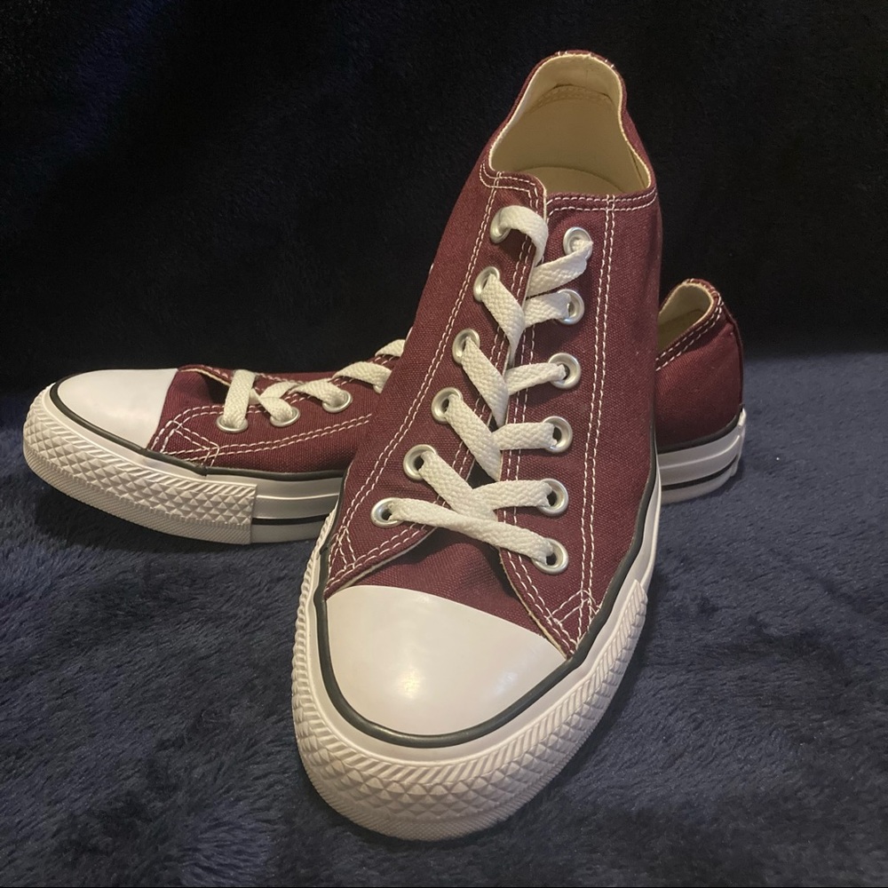 Burgundy/Maroon Low Top Converse
